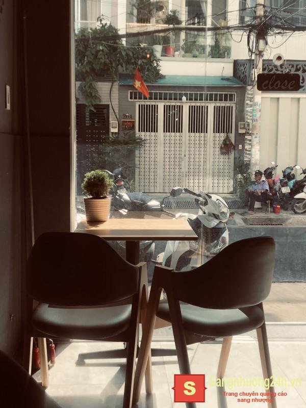 Sang quán cafe