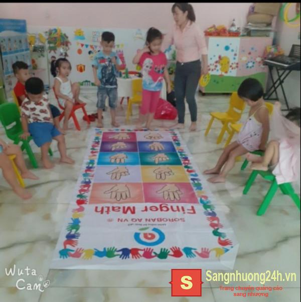 Sang trường mầm non