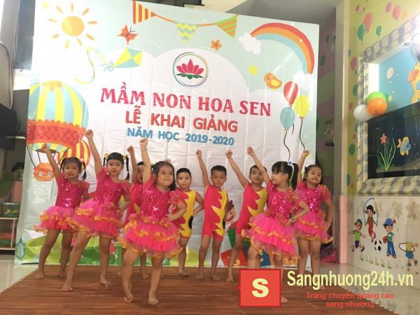 Sang trường mầm non