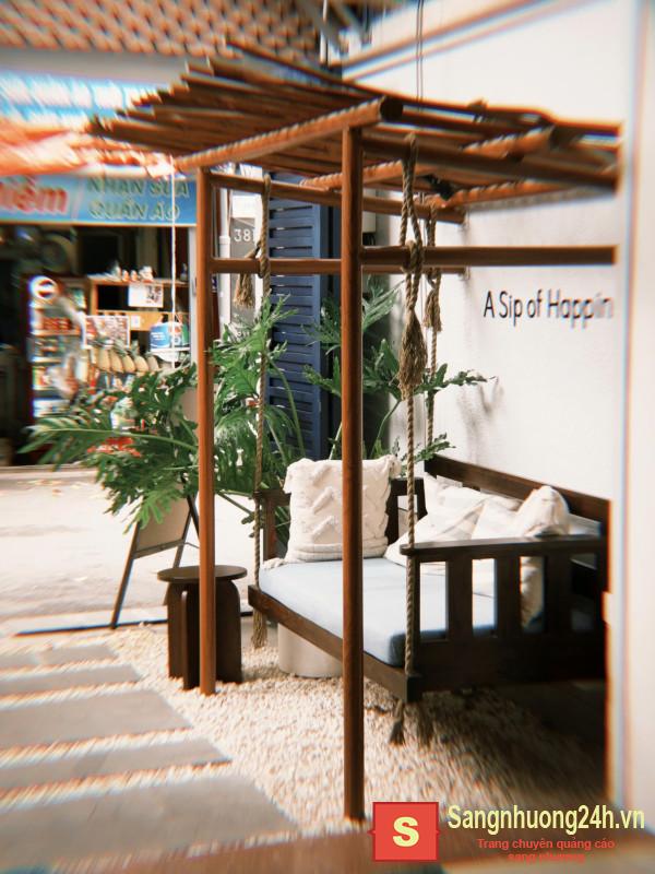 Sang quán cafe