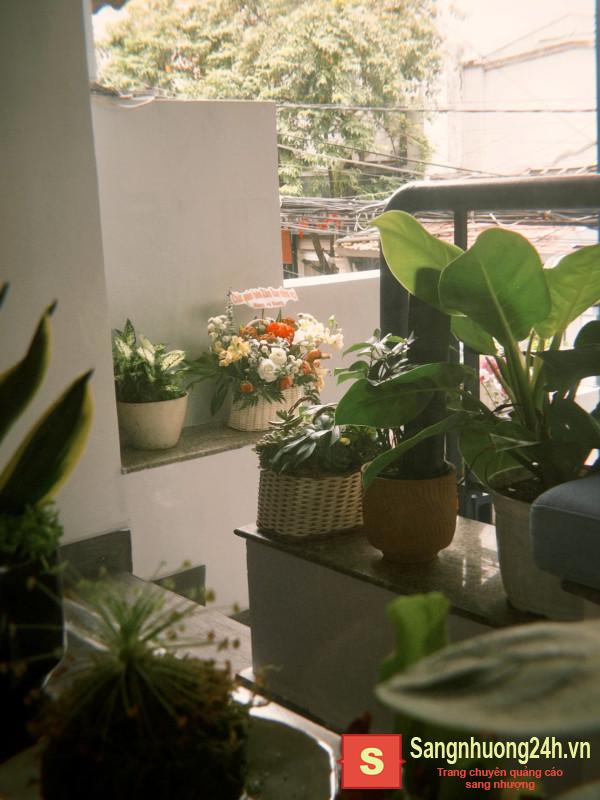 Sang quán cafe