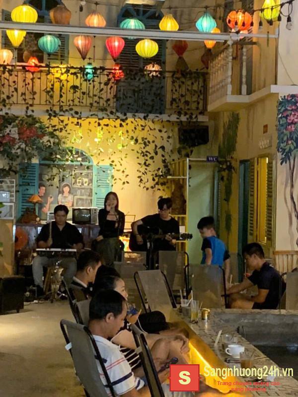 Sang quán cafe