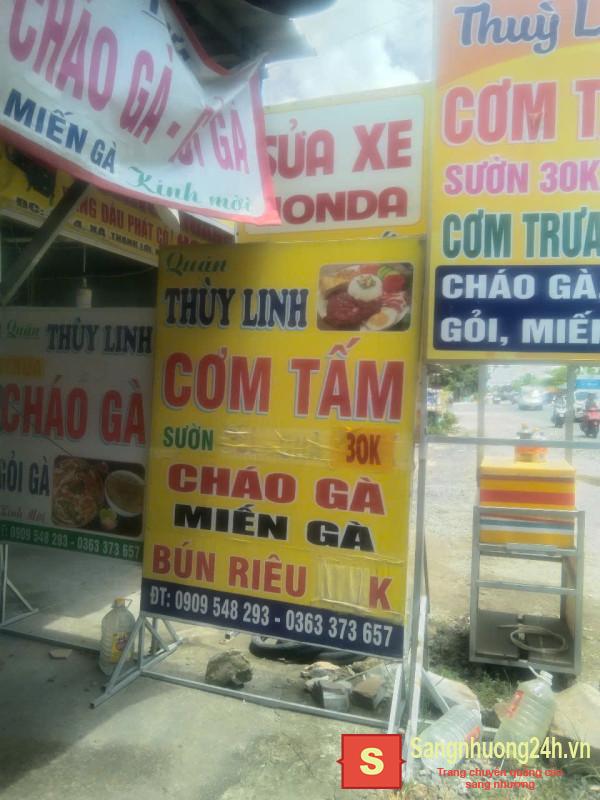 Sang quán cơm
