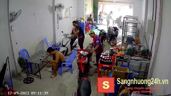 Sang tiệm rửa - sửa xe