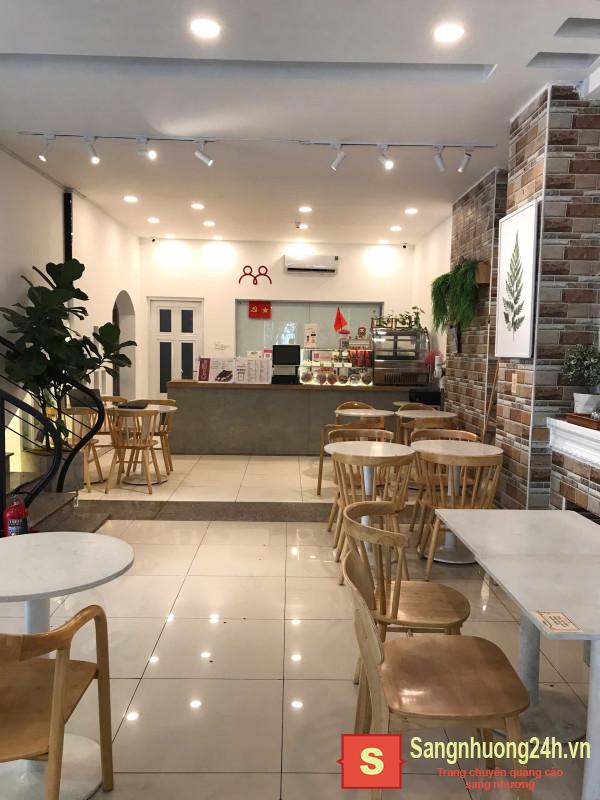 Sang quán cafe