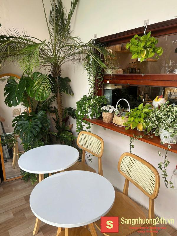 Sang quán cafe