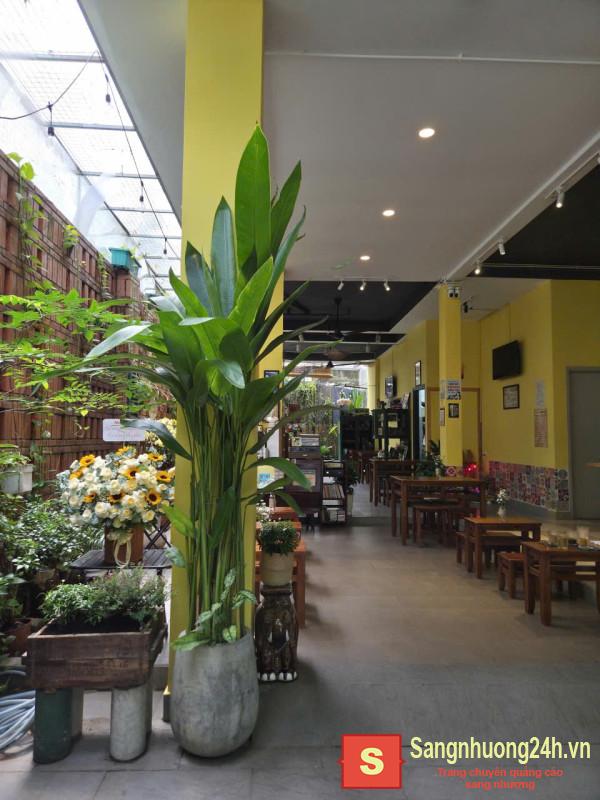 Sang quán cafe