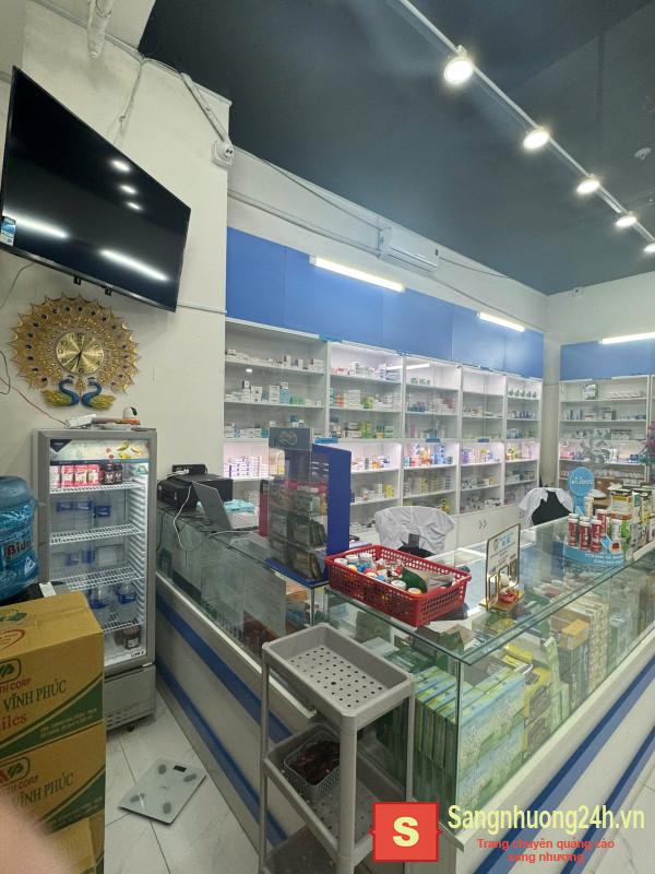 Sang nhà thuốc tây