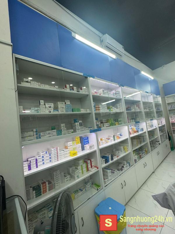 Sang nhà thuốc tây