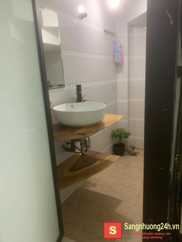 Sang tiệm tóc - nail