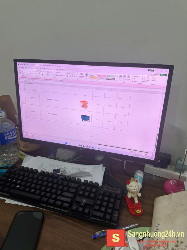 Sang cửa hàng thú nuôi