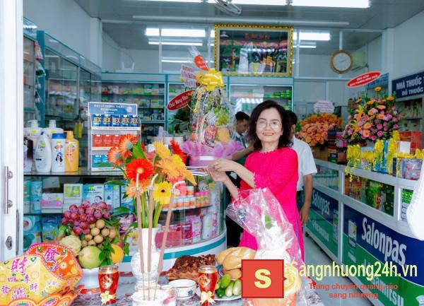 Sang nhà thuốc tây