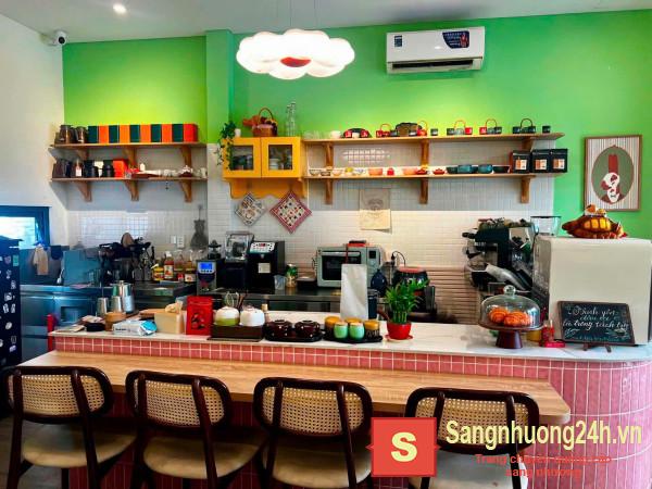 Sang quán cafe