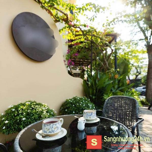 Sang quán cafe