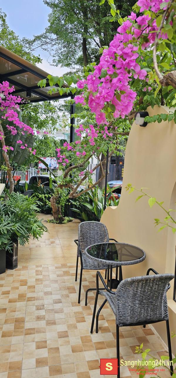 Sang quán cafe