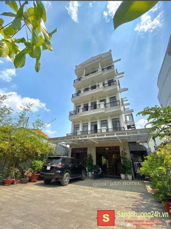 Sang khách sạn