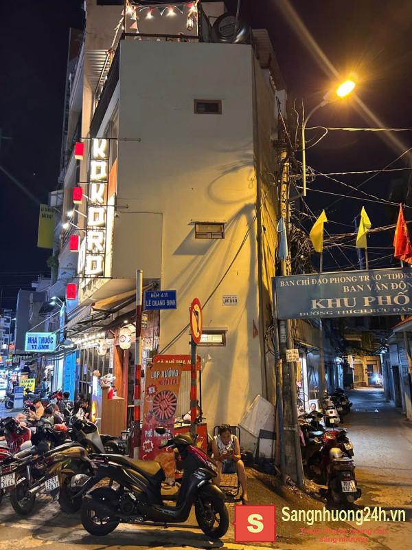 Sang quán cafe
